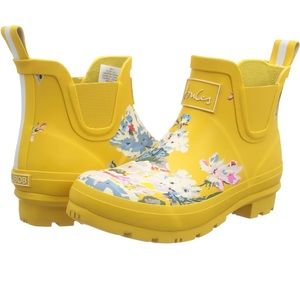 COPY - Joules wellibob gold floral rain boots. New with tags. Size 8